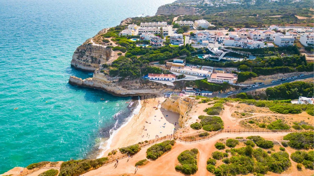 Algarve coastline properties — Portugal real estate shortage Faro district
